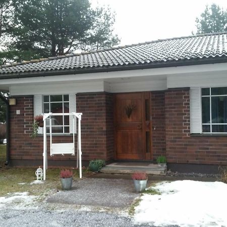 4 Bedrooms near Center - Kranni Pori Buitenkant foto
